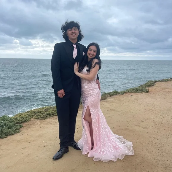 Sherri Hill Pink Sequin Prom Dress! For Sale - Picture 4 of 13